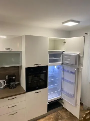 Apartment Apartman L. Banjole